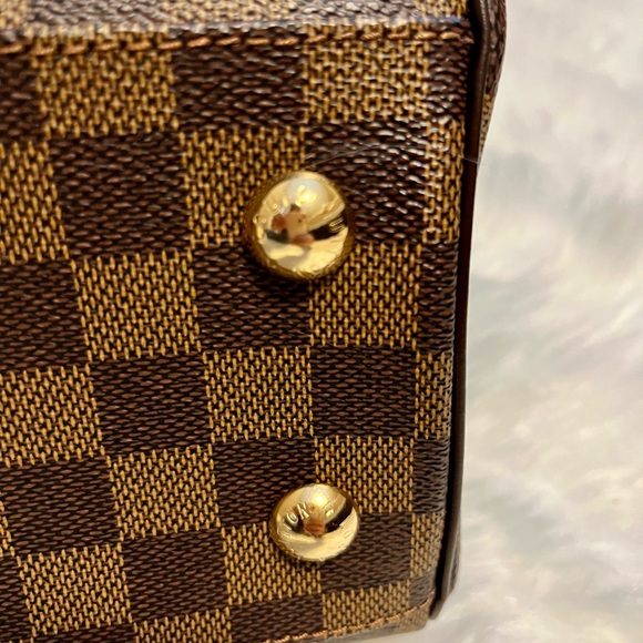 New, never used authentic LV Trevi bag - Picture 6 of 15